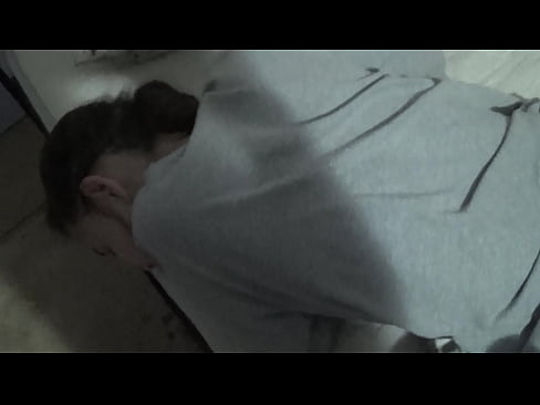 ❤️ Fucked tus hlub thaum nws tsaug zog sd Sex video ntawm peb
