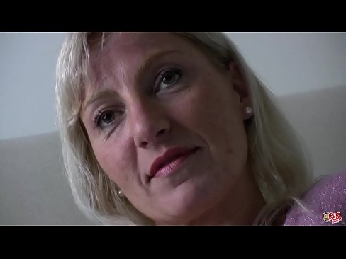 ❤️ Leej niam peb txhua tus fucked ... Poj niam, coj koj tus kheej! Sex video ntawm peb